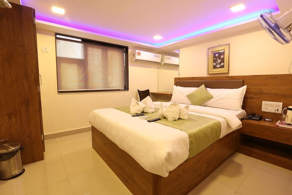 Hotel Happyland Мумбаї Екстер'єр фото