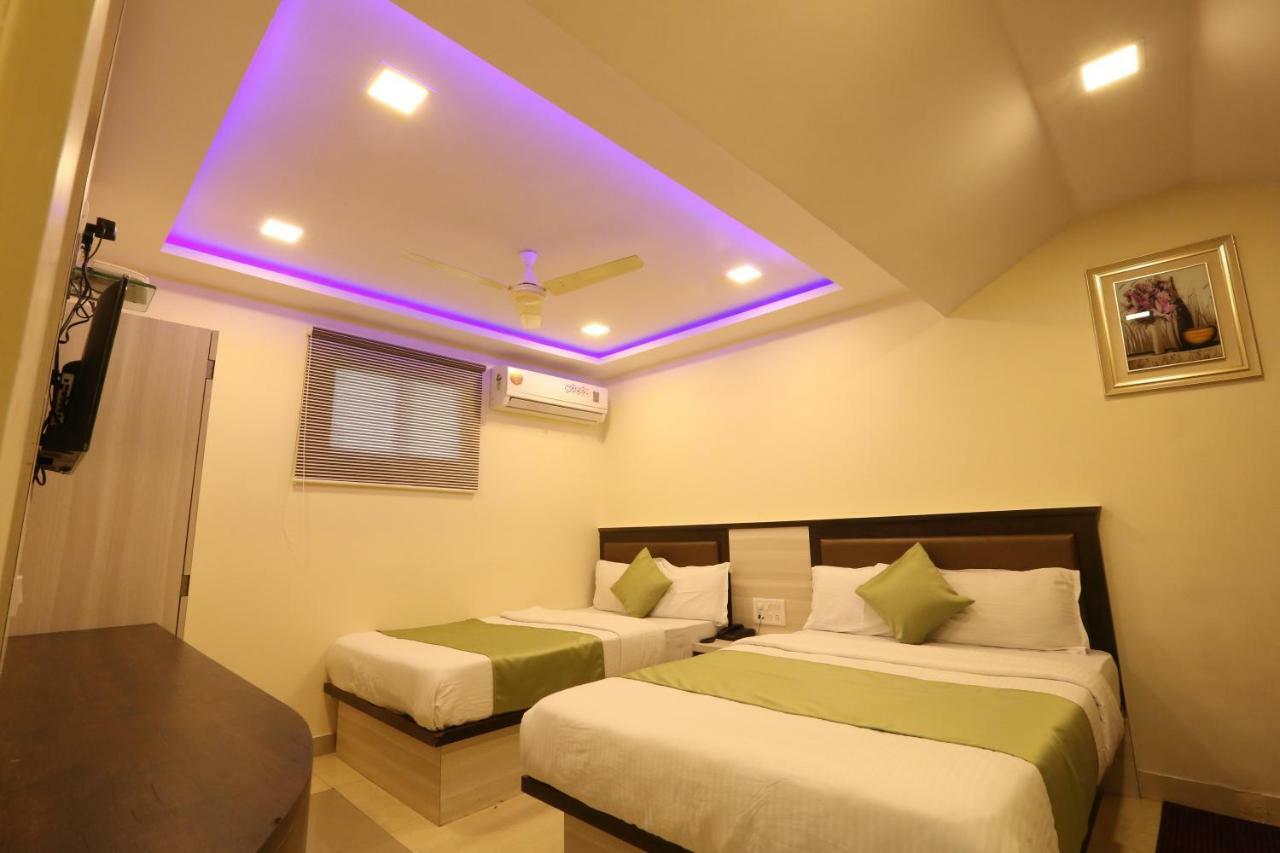 Hotel Happyland Мумбаї Екстер'єр фото