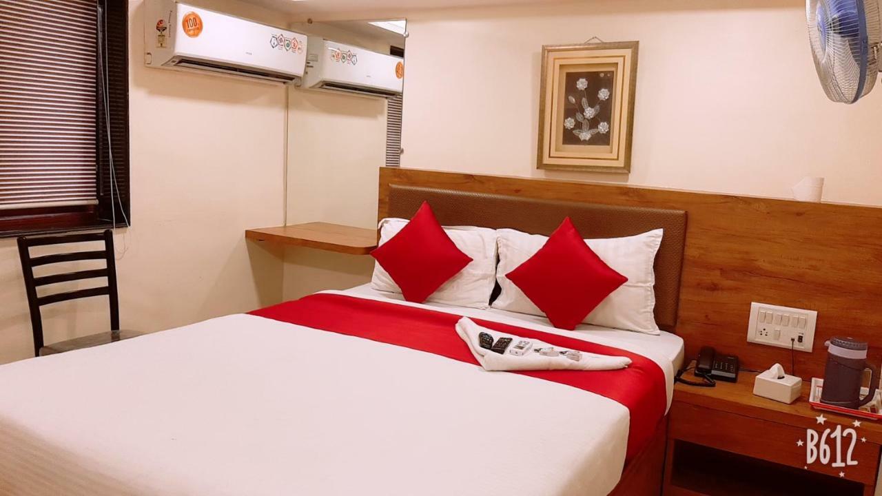 Hotel Happyland Мумбаї Екстер'єр фото