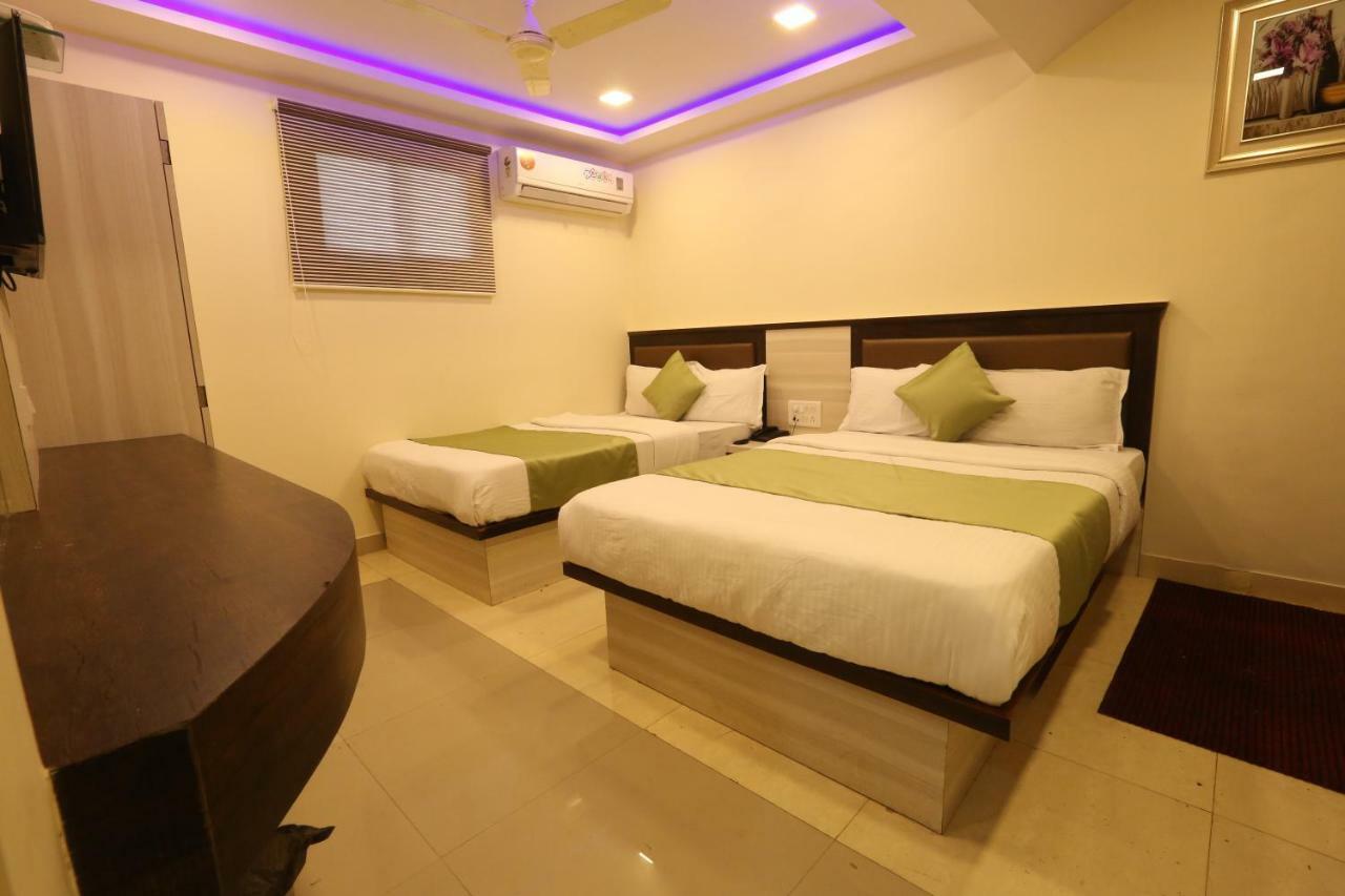 Hotel Happyland Мумбаї Екстер'єр фото