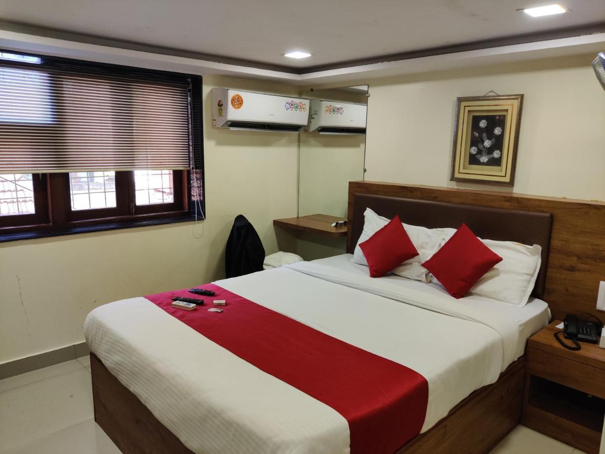 Hotel Happyland Мумбаї Екстер'єр фото