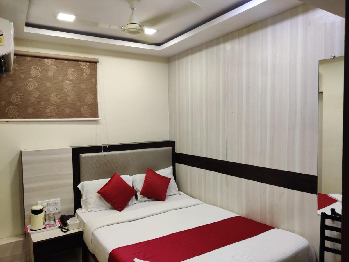 Hotel Happyland Мумбаї Екстер'єр фото