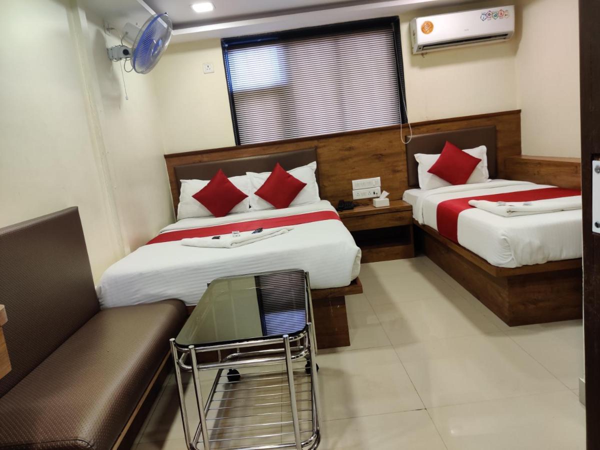 Hotel Happyland Мумбаї Екстер'єр фото