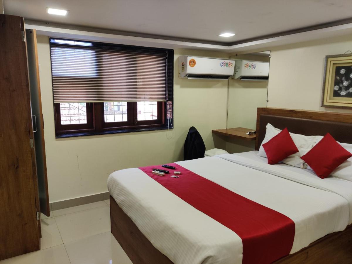 Hotel Happyland Мумбаї Екстер'єр фото