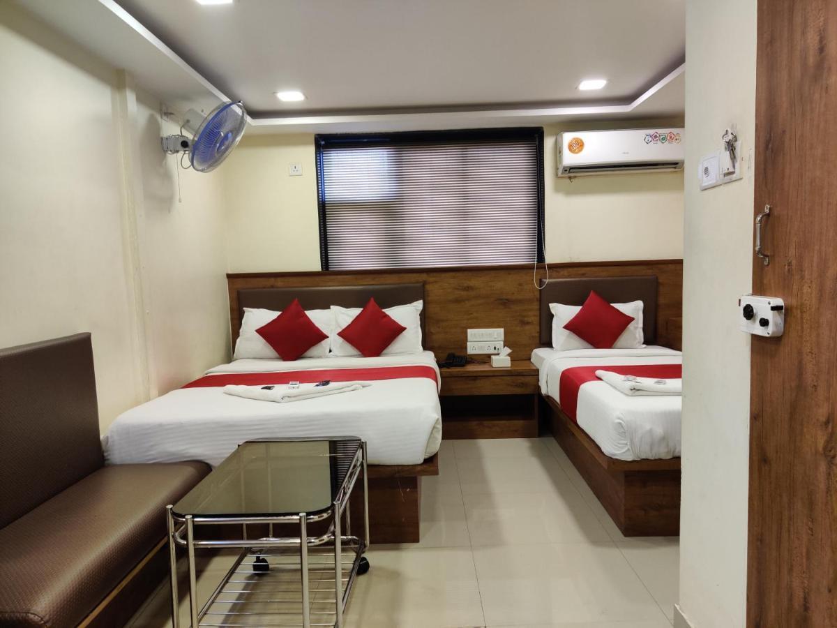 Hotel Happyland Мумбаї Екстер'єр фото